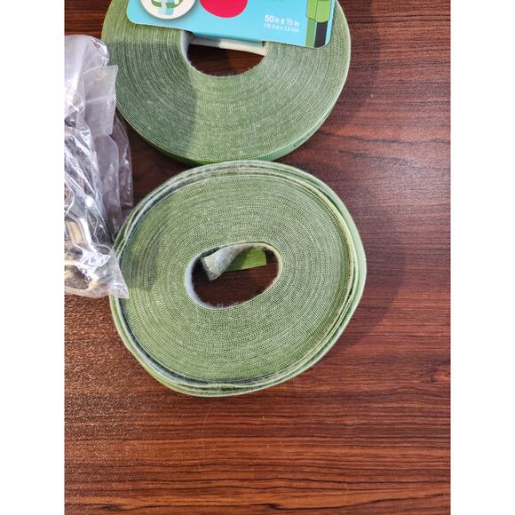 Garden Velcro ties and clips - Picture 4 of 7